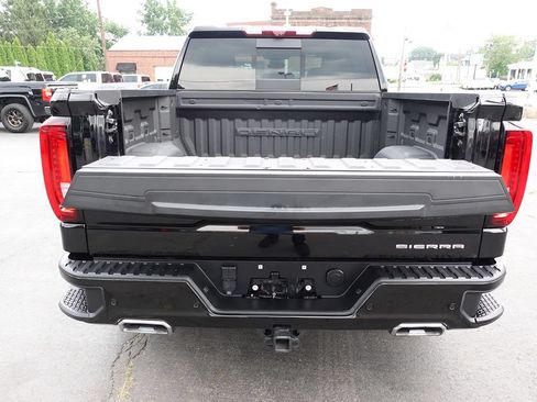 Used 2023 GMC Sierra 1500 Denali w/ Denali Reserve Package AWD/4WD image 33