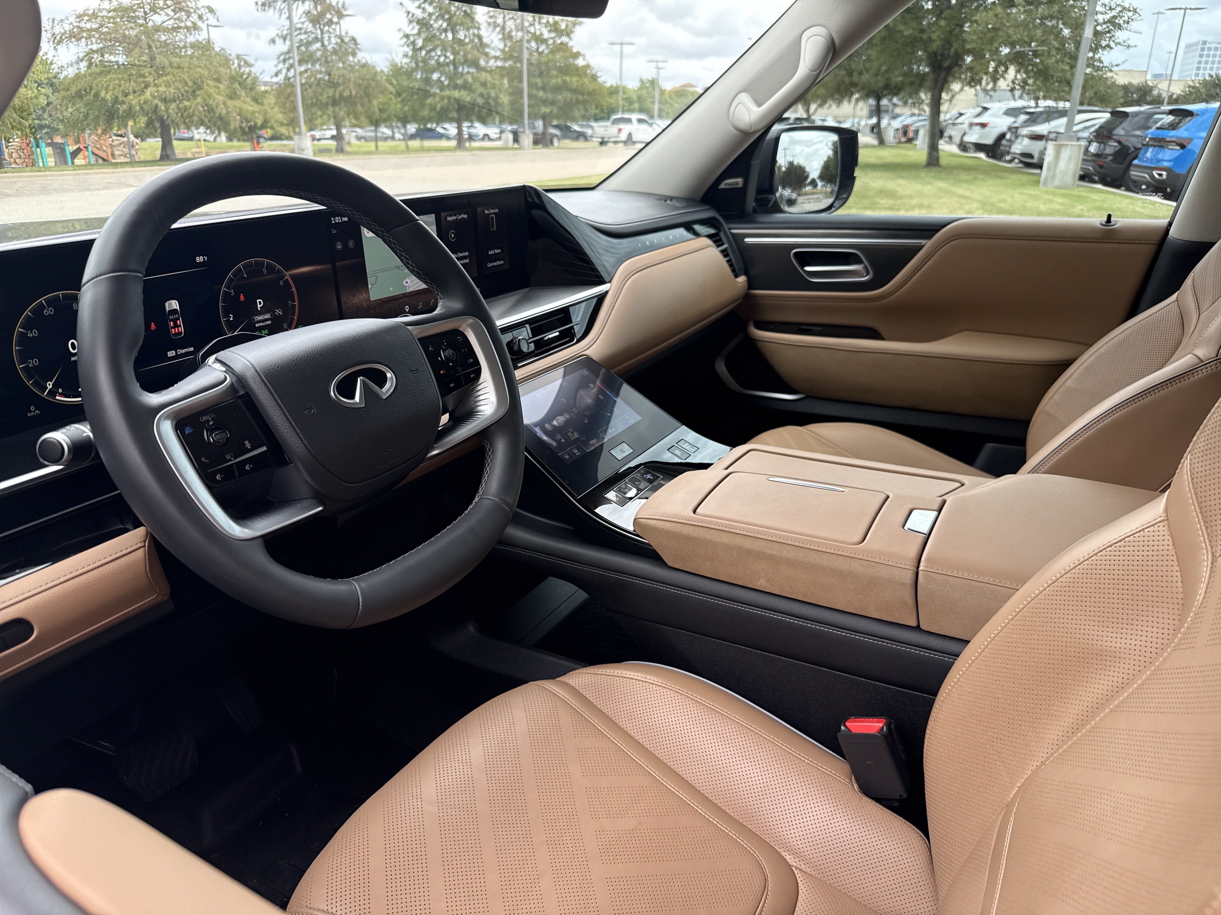 Used 2025 INFINITI QX80 Luxe w/ Cargo Package AWD/4WD image 12