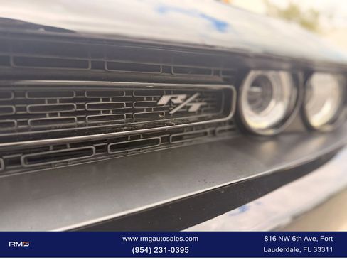 Used 2017 Dodge Challenger R/T w/ Driver Convenience Group image 3