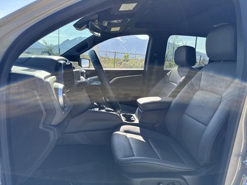 Used 2024 Chevrolet Colorado ZR2 w/ ZR2 Convenience Package III AWD/4WD image 7