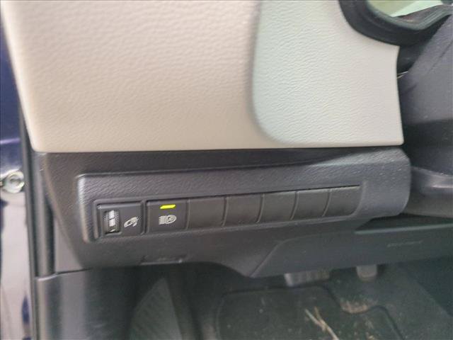 Used 2022 Toyota Corolla LE FWD image 13