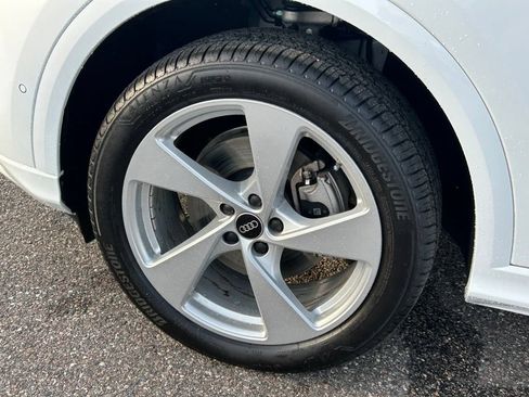 Used 2025 Audi Q5 Premium Plus w/ Premium Plus AWD/4WD image 32