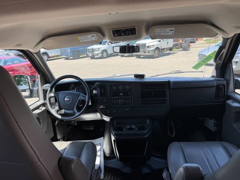 Used 2012 GMC Savana 1500 LS w/ Power Package AWD/4WD image 15