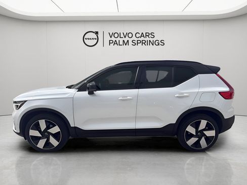 Used 2023 Volvo XC40 Recharge Ultimate image 7