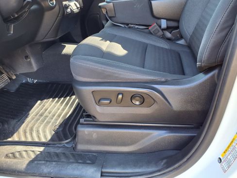 Used 2023 Chevrolet Silverado 1500 Custom Trail Boss w/ LPO, Dark Essentials Package AWD/4WD image 15