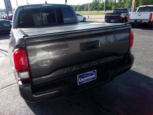 Used 2022 Toyota Tacoma SR w/ SR Convenience Package RWD image 5