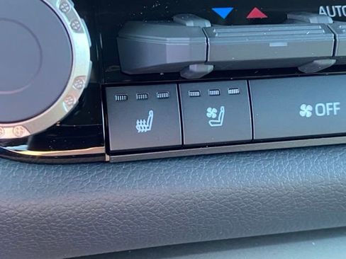 New 2026 Toyota Tundra Limited AWD/4WD image 20