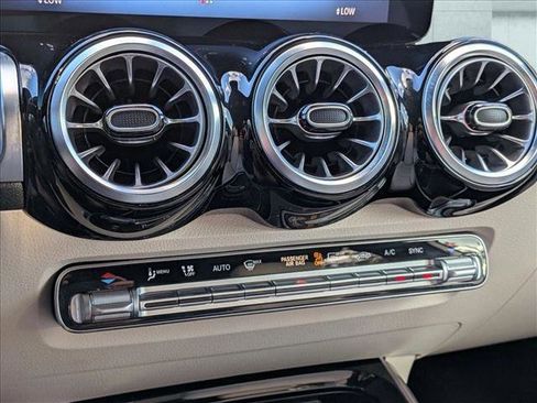 Certified 2025 Mercedes-Benz GLB 250 image 14