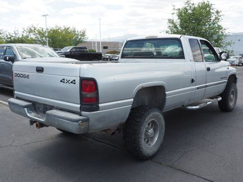 Used 2001 Dodge Ram 2500 Truck 4x4 Quad Cab image 3