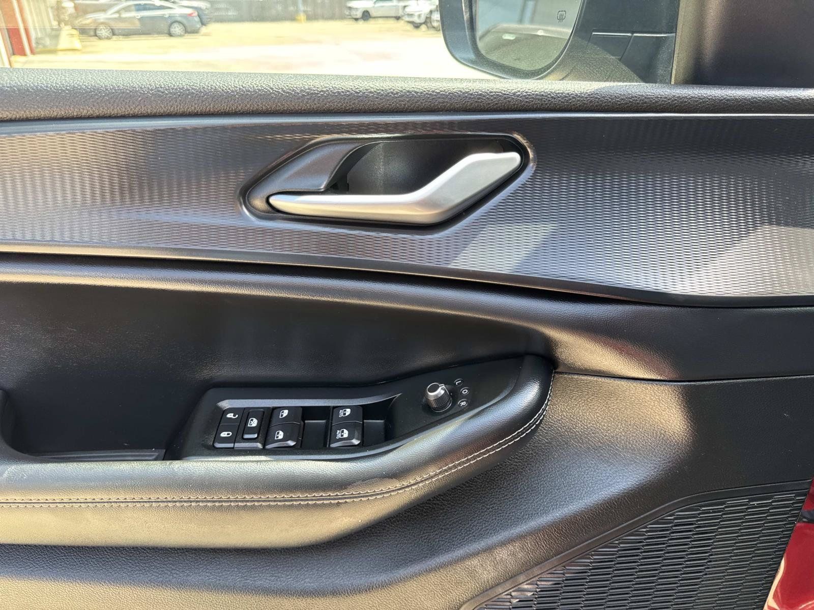 Used 2024 Jeep Grand Cherokee Laredo RWD image 19