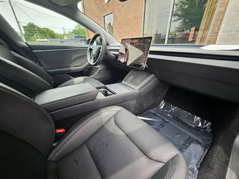 Used 2024 Tesla Model 3 Standard Range RWD image 53