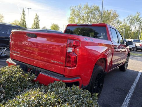 Used 2022 Chevrolet Silverado 1500 Custom AWD/4WD image 8