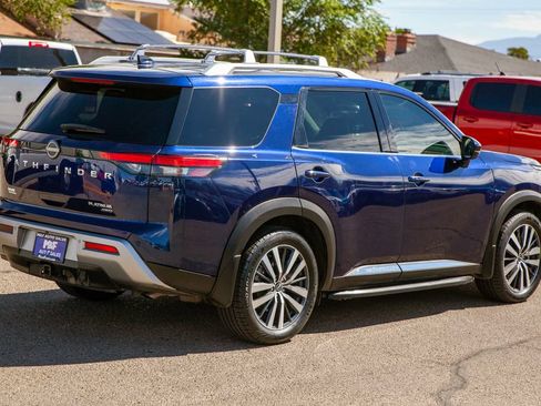 Used 2022 Nissan Pathfinder Platinum w/ Lighting Package (N93) AWD/4WD image 4