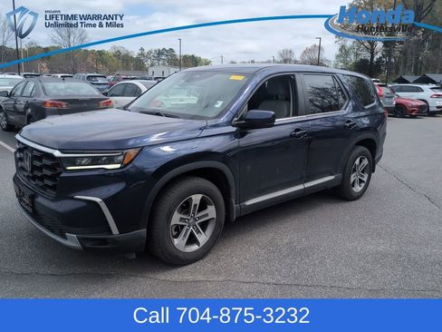 Used 2025 Honda Pilot EX-L image 3