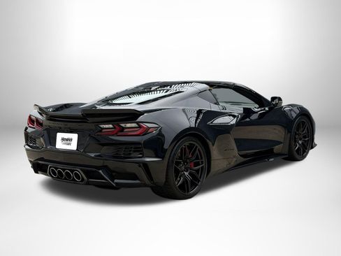 Used 2026 Chevrolet Corvette Z06 RWD image 3