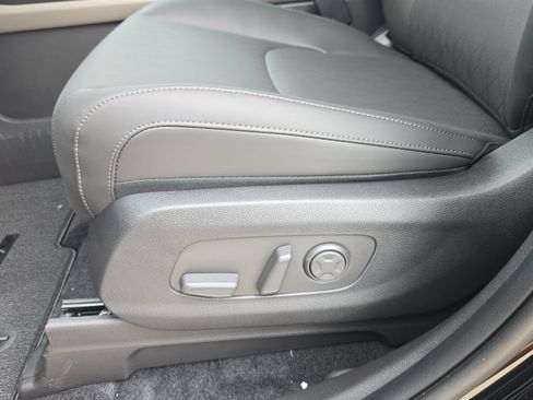 New 2026 Kia Carnival SX FWD image 21