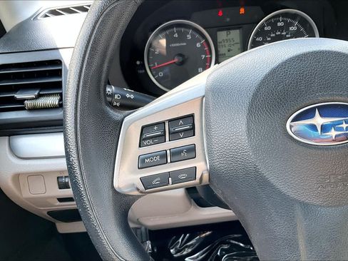 Used 2014 Subaru Forester 2.5i AWD/4WD image 23