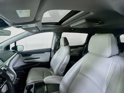Used 2019 Honda Odyssey EX-L image 22