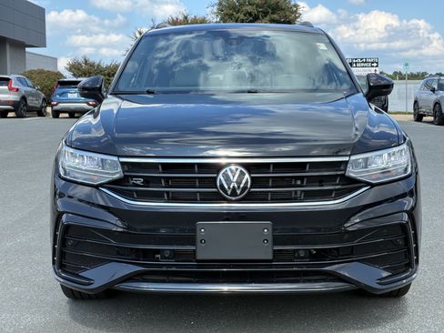 Used 2023 Volkswagen Tiguan SE R-Line FWD image 8