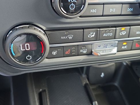 New 2025 Ford Bronco Badlands AWD/4WD image 18