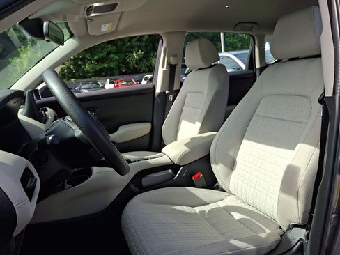Used 2024 Honda HR-V LX image 12