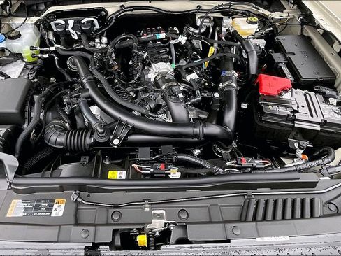 New 2025 Ford Bronco Outer Banks image 11