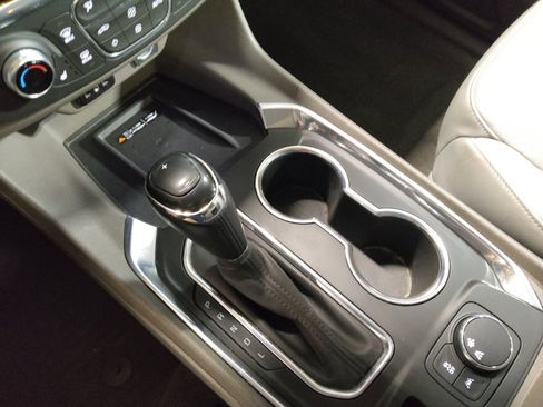 Used 2019 Chevrolet Traverse Premier w/ Driver Confidence II Package image 26