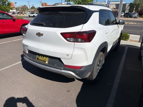 Used 2022 Chevrolet TrailBlazer LT w/ Convenience Package image 4