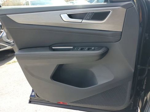 New 2026 Volkswagen Atlas Cross Sport SE image 29