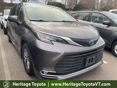 Certified 2021 Toyota Sienna XLE w/ XLE Plus Package