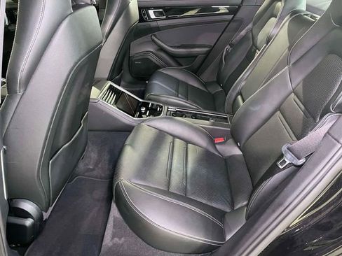 Certified 2020 Porsche Panamera image 20