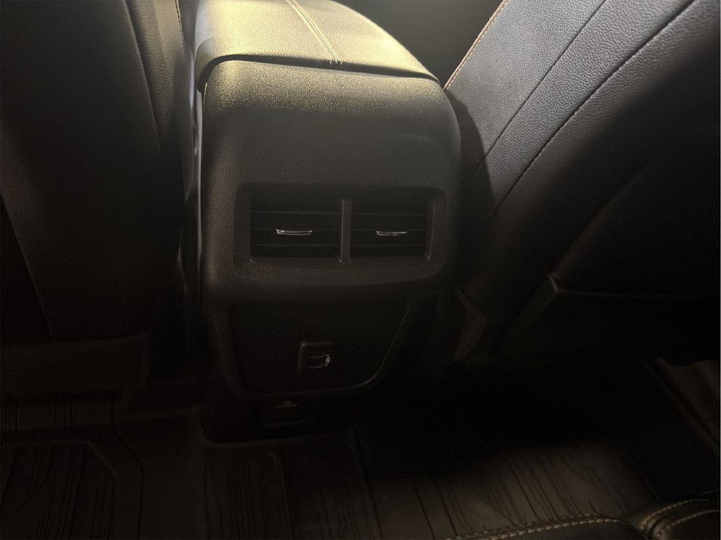 Used 2024 GMC Terrain AT4 w/ Tech Package AWD/4WD image 29