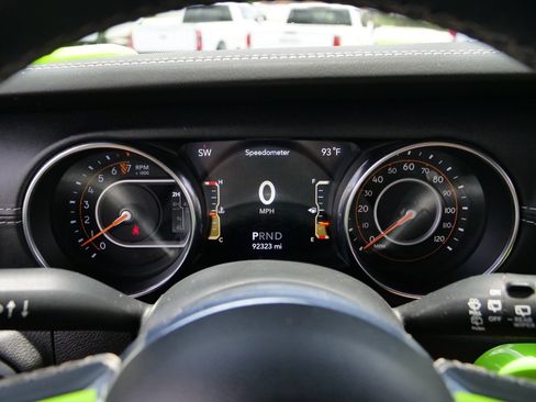 Used 2019 Jeep Wrangler Unlimited Sahara w/ Quick Order Package 24M Moab AWD/4WD image 14