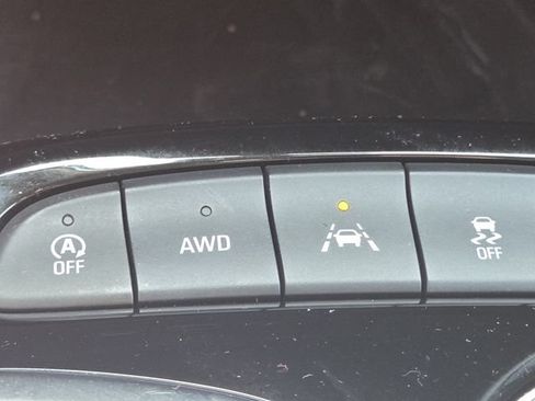 Used 2023 Buick Encore GX Select w/ Sport Touring Package AWD/4WD image 31