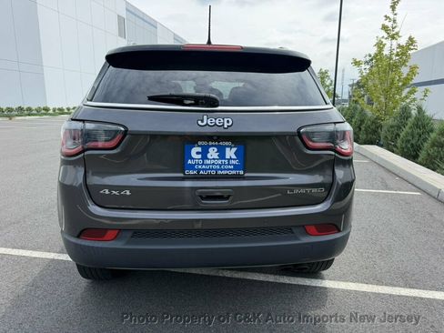 Used 2018 Jeep Compass Limited AWD/4WD image 4