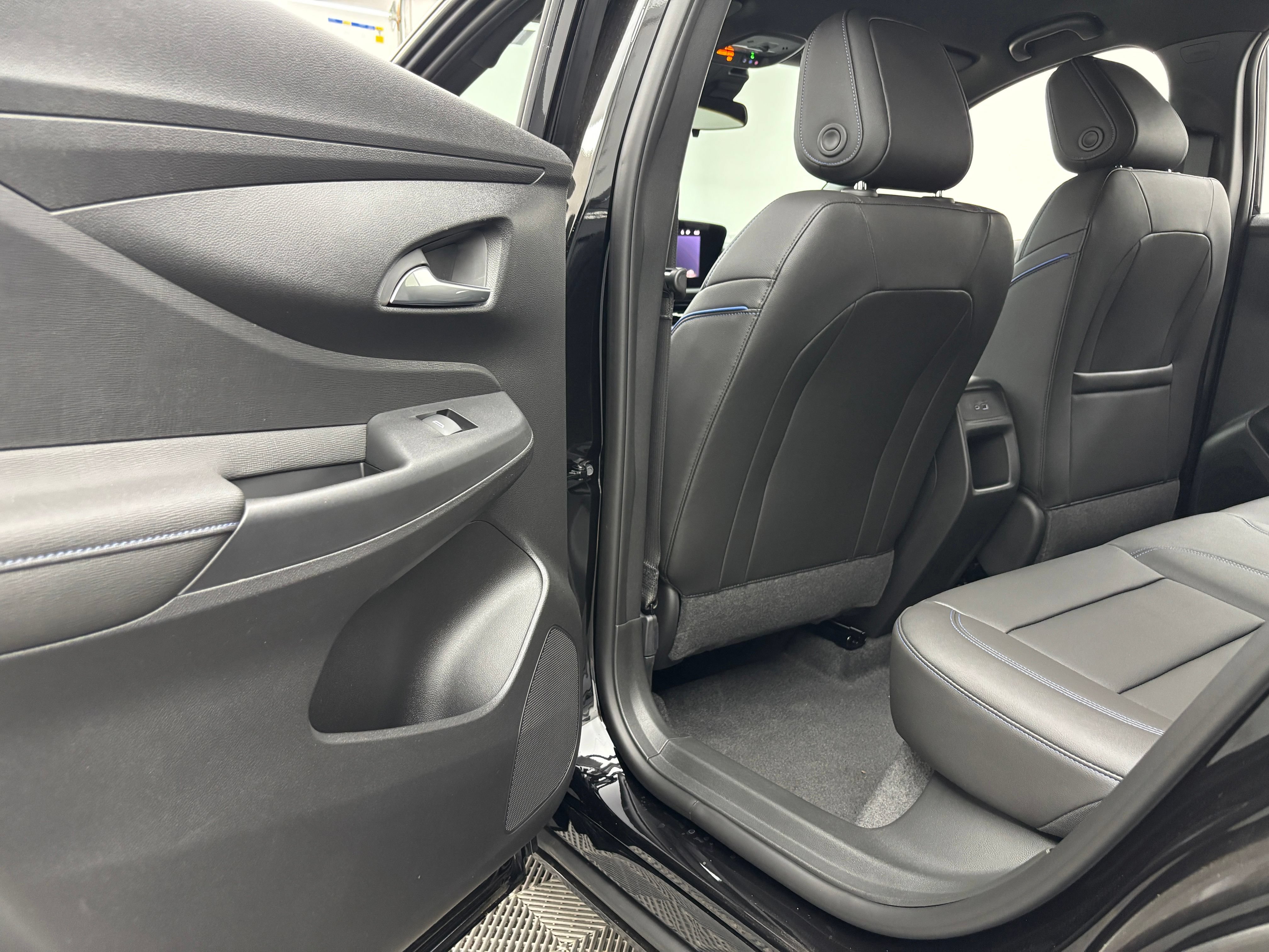 New 2026 Buick Envista Sport Touring w/ Convenience I Package FWD image 36