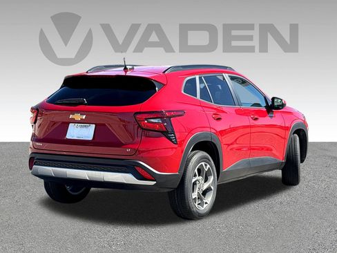 New 2026 Chevrolet Trax LT w/ Driver Confidence Package FWD image 26