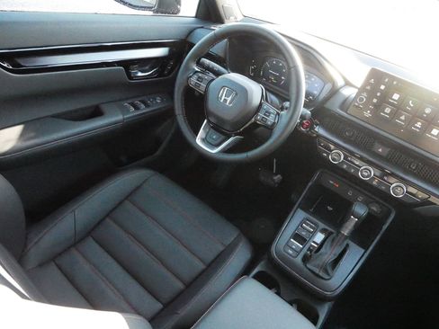 Certified 2026 Honda CR-V Sport Touring image 9