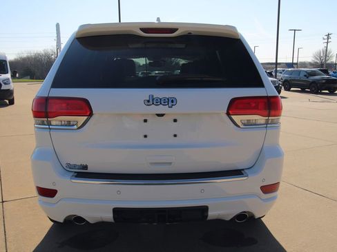 Used 2020 Jeep Grand Cherokee Overland image 16