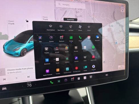 Used 2018 Tesla Model 3 Long Range image 18