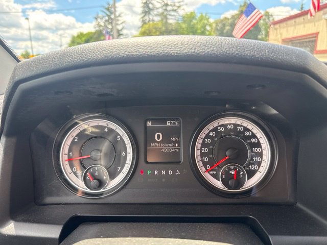 Used 2022 RAM 1500 Classic SLT AWD/4WD image 21