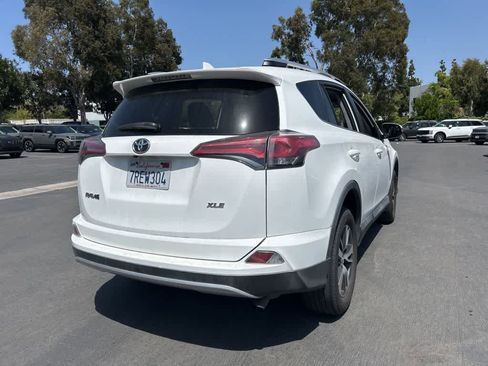 Used 2016 Toyota RAV4 XLE FWD image 3