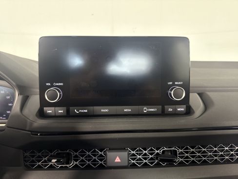 Certified 2023 Honda Accord LX image 22