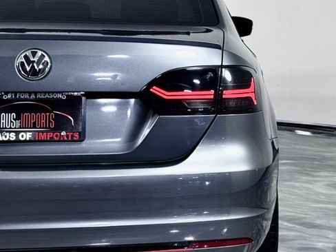Used 2014 Volkswagen Jetta SE FWD image 14