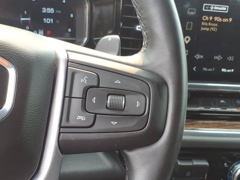Used 2023 GMC Sierra 1500 Elevation w/ Preferred Package AWD/4WD image 16