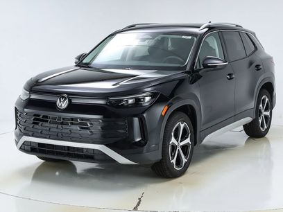 New 2025 Volkswagen Tiguan SE