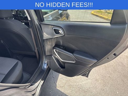 Used 2023 Kia Soul LX w/ LX Technology Package FWD image 26