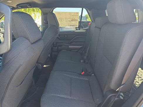 New 2026 Toyota 4Runner SR5 AWD/4WD image 10