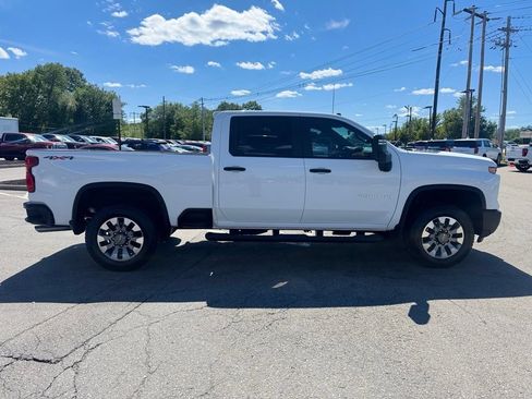 Used 2025 Chevrolet Silverado 2500 Custom w/ Snow Plow Prep/Camper Package AWD/4WD image 7