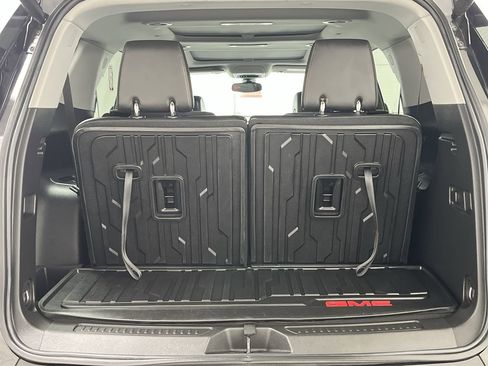 Certified 2023 GMC Acadia AT4 w/ Preferred Package image 33